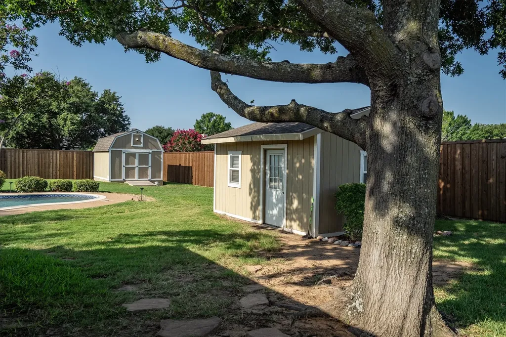 241 Raintree Drive Highland Village TX 75077