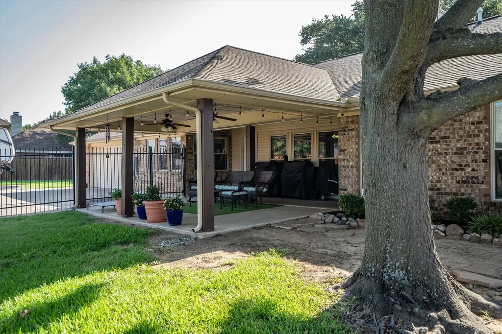 241 Raintree Drive Highland Village TX 75077
