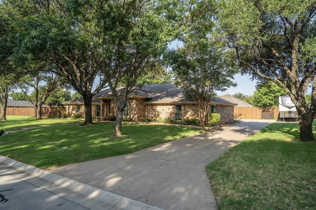 241 Raintree Drive Highland Village TX 75077