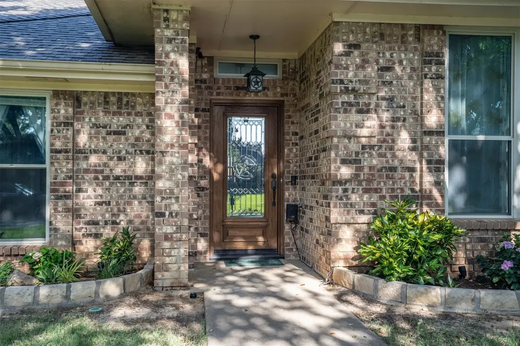 241 Raintree Drive Highland Village TX 75077