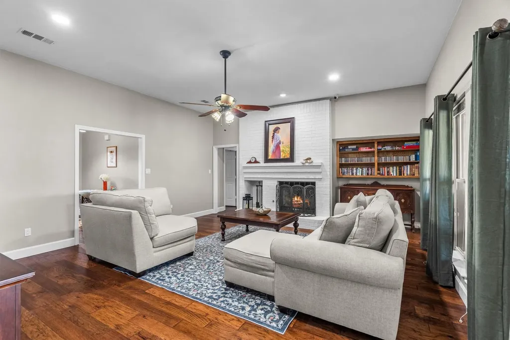 241 Raintree Drive Highland Village TX 75077