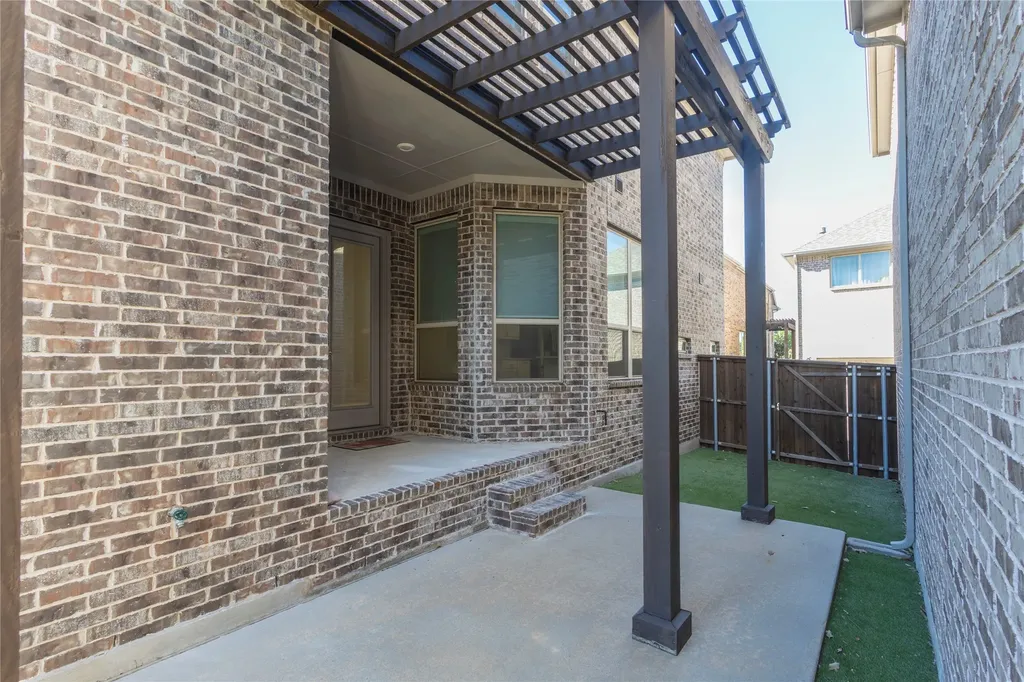 2455 Cathedral Drive Richardson TX 75080