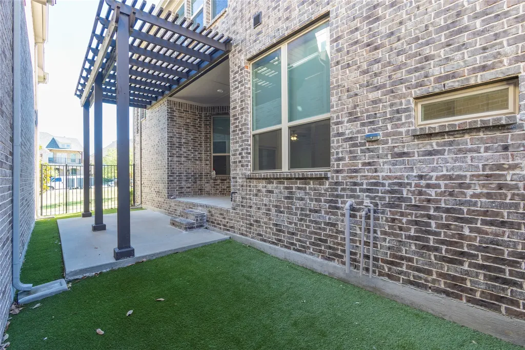 2455 Cathedral Drive Richardson TX 75080