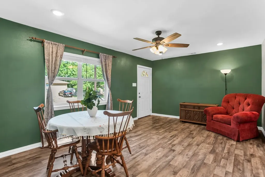 2705 Brockbank Drive Irving TX 75062
