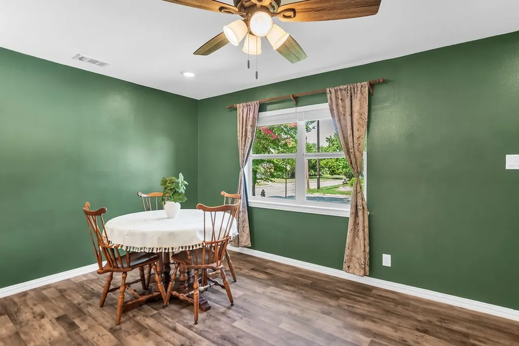 2705 Brockbank Drive Irving TX 75062