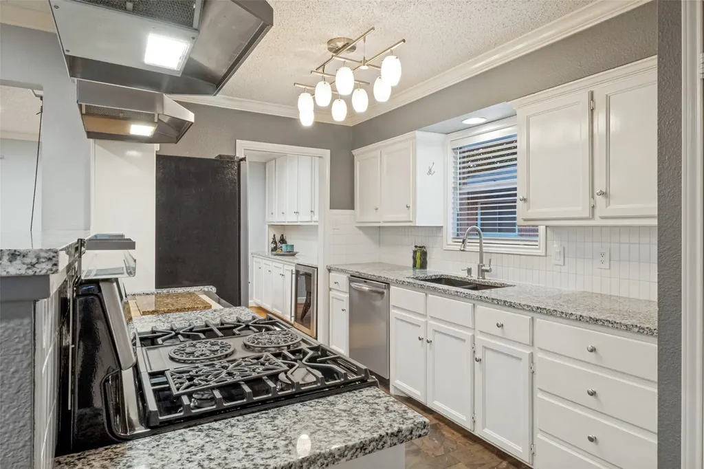10615 Longmeadow Drive Dallas TX 75238