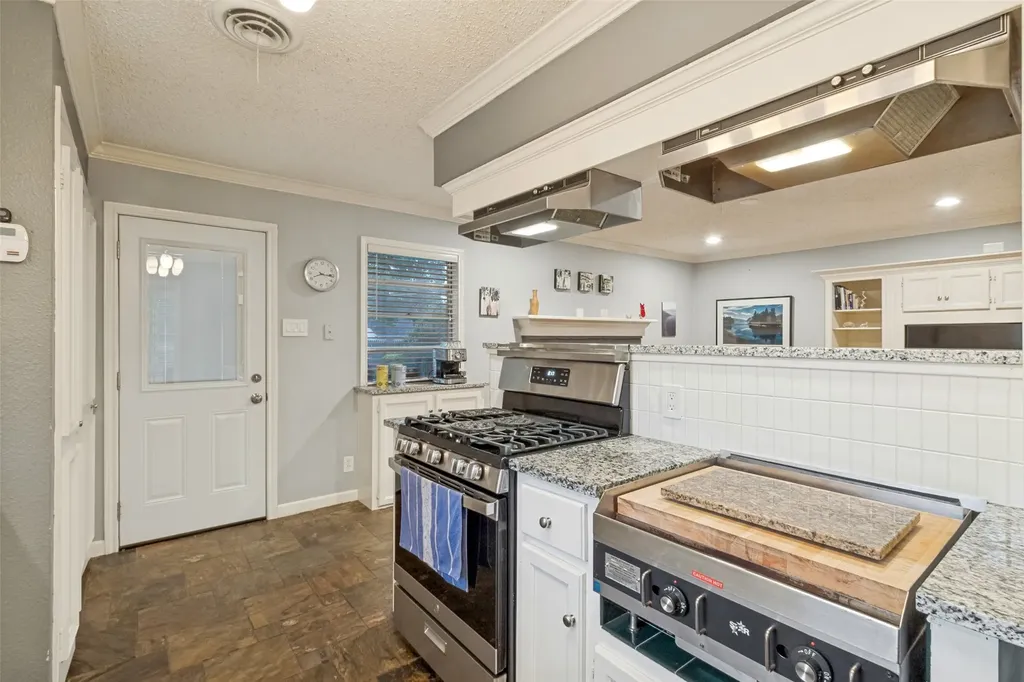 10615 Longmeadow Drive Dallas TX 75238