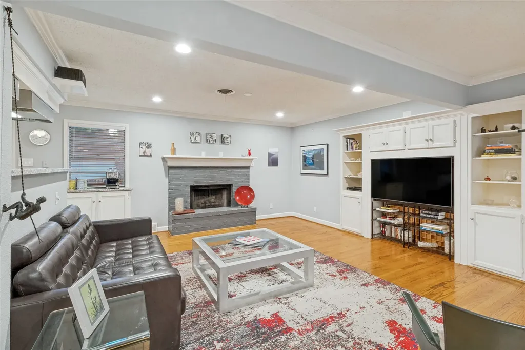 10615 Longmeadow Drive Dallas TX 75238