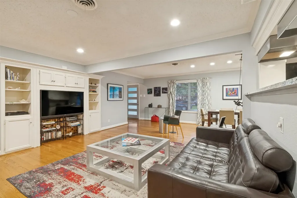 10615 Longmeadow Drive Dallas TX 75238