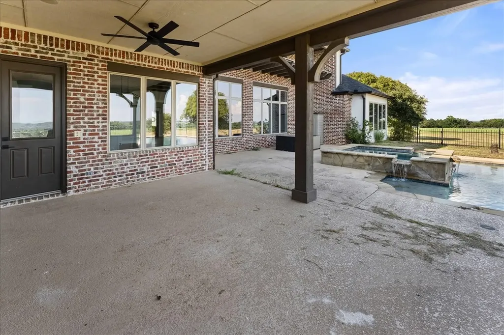 1442 County Road 313 E Tyler TX 75706