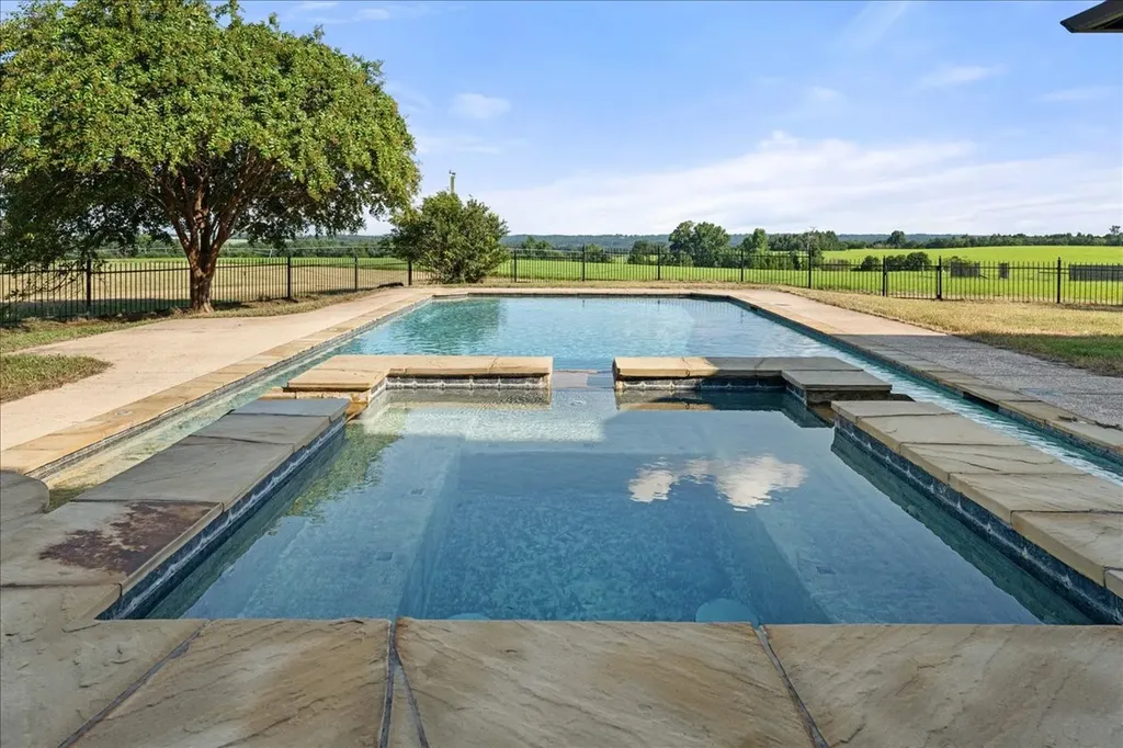 1442 County Road 313 E Tyler TX 75706