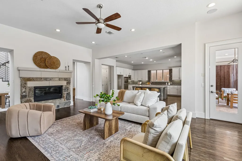 6214 Belmont Avenue Dallas TX 75214