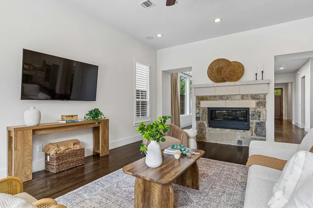6214 Belmont Avenue Dallas TX 75214
