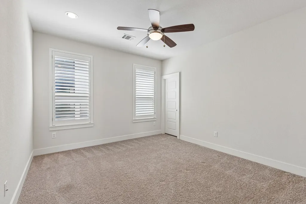 6214 Belmont Avenue Dallas TX 75214
