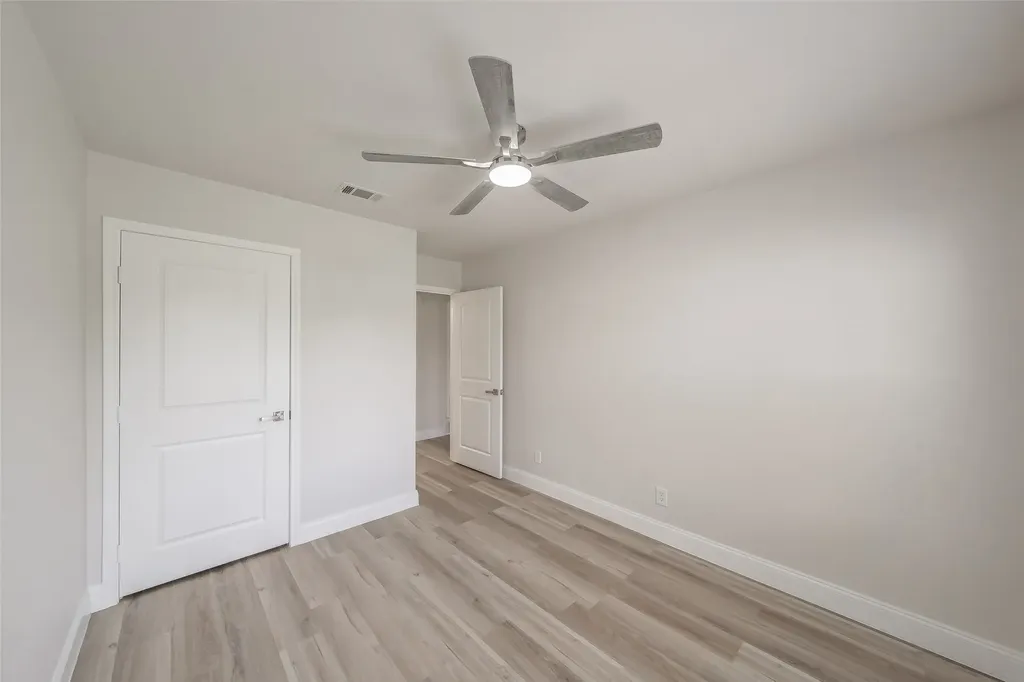 748 W Redbud Drive Hurst TX 76053