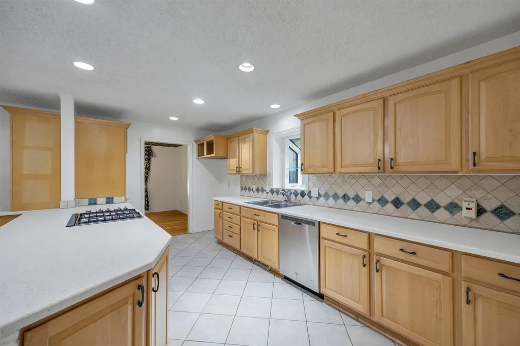 12209 Brookmeadow Lane Dallas TX 75218