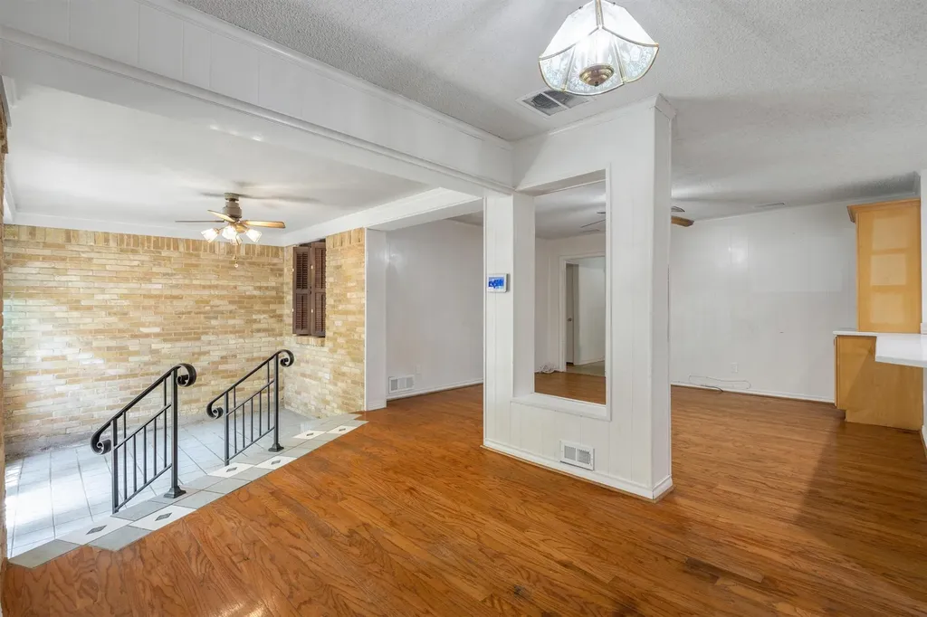 12209 Brookmeadow Lane Dallas TX 75218