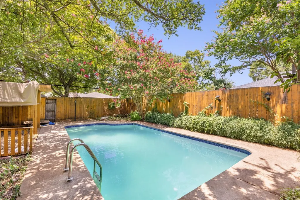12209 Brookmeadow Lane Dallas TX 75218