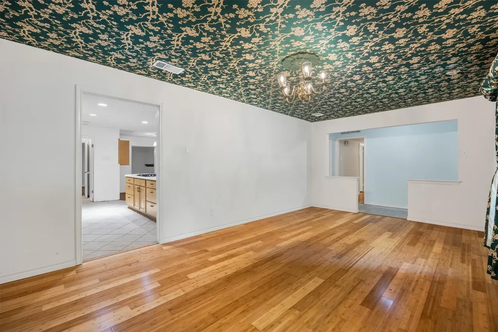 12209 Brookmeadow Lane Dallas TX 75218