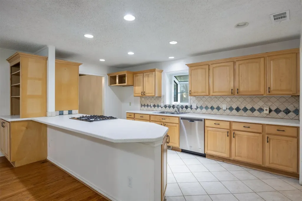 12209 Brookmeadow Lane Dallas TX 75218