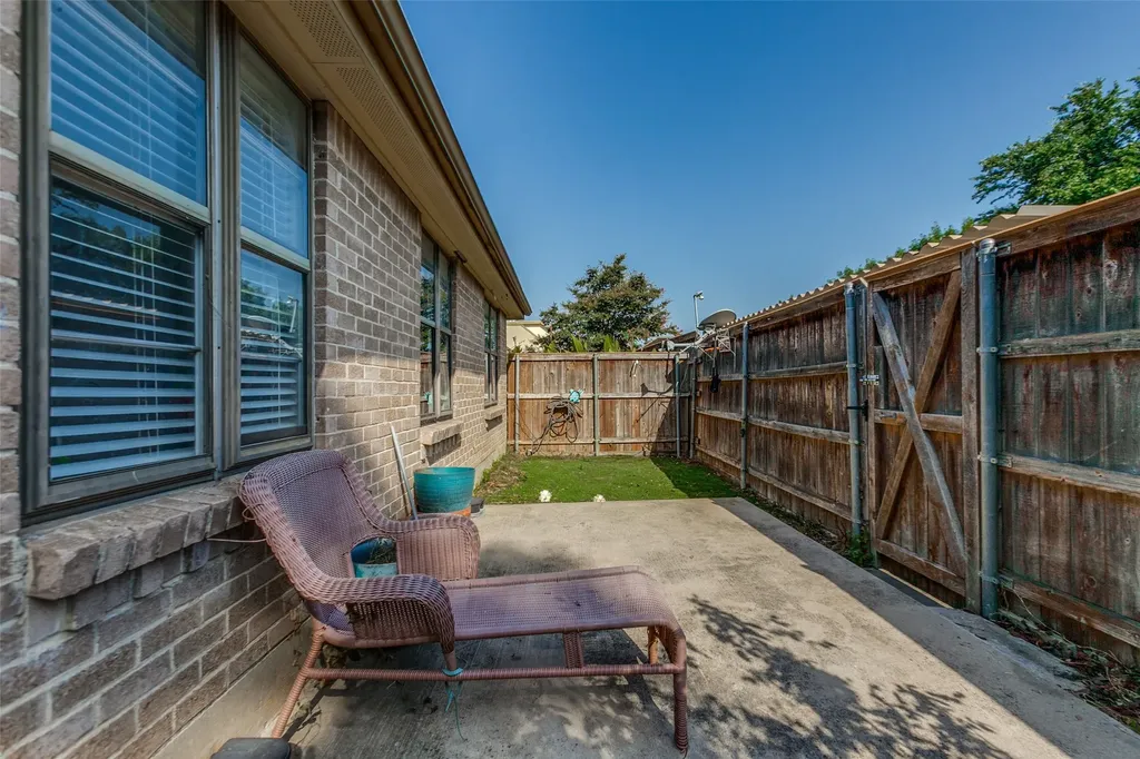 13899 Brookgreen Drive Dallas TX 75240