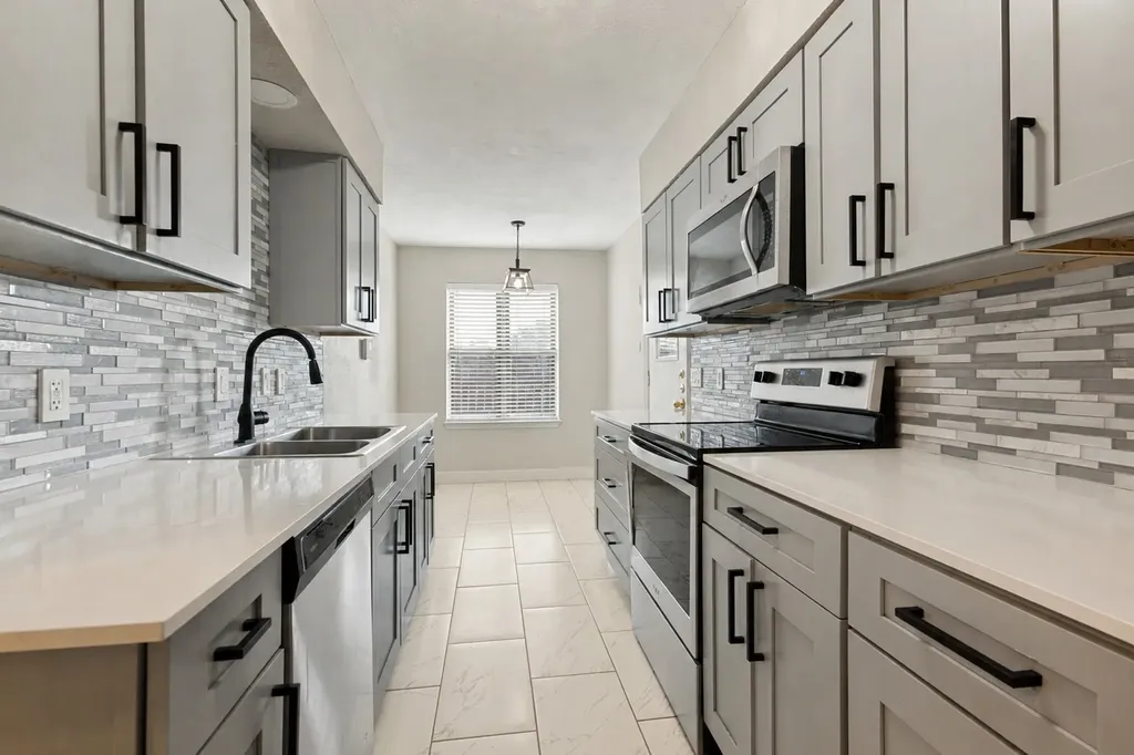 13899 Brookgreen Drive Dallas TX 75240