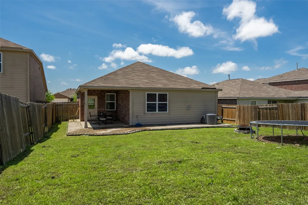 8945 Blackhaw Street Forney TX 75126
