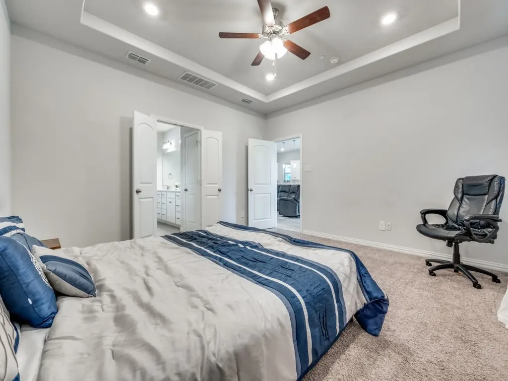 2094 Creekbluff Circle Lewisville TX 75010
