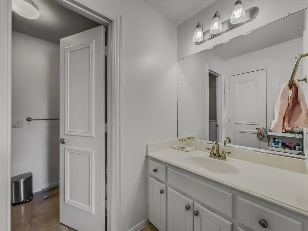 5725 Meadowhaven Drive Plano TX 75093
