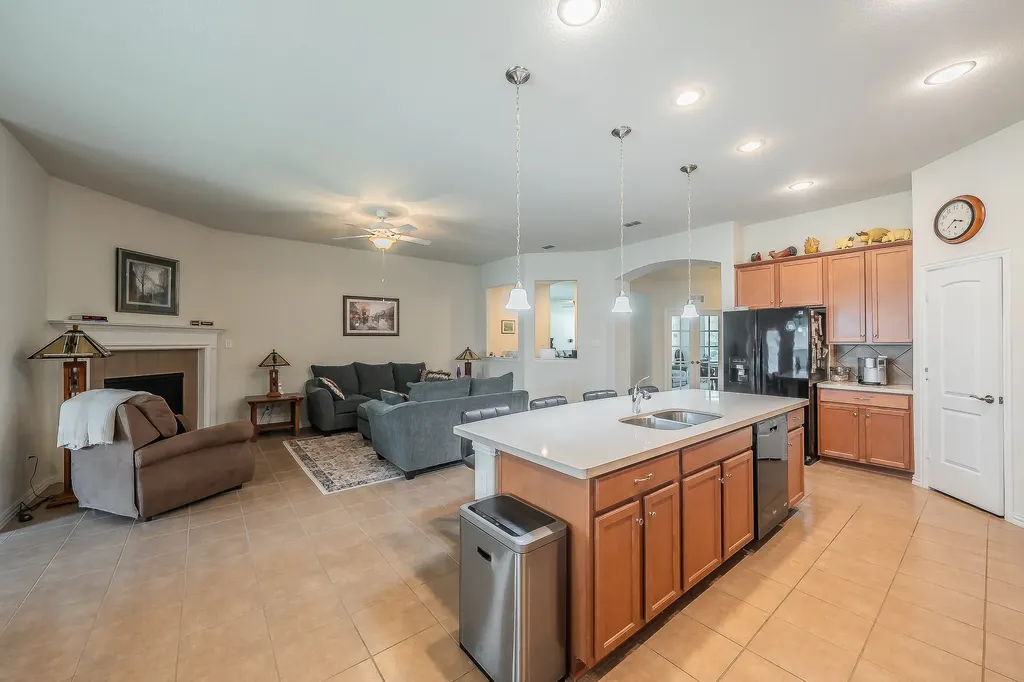 1908 Brahorn Lane Fort Worth TX 76131