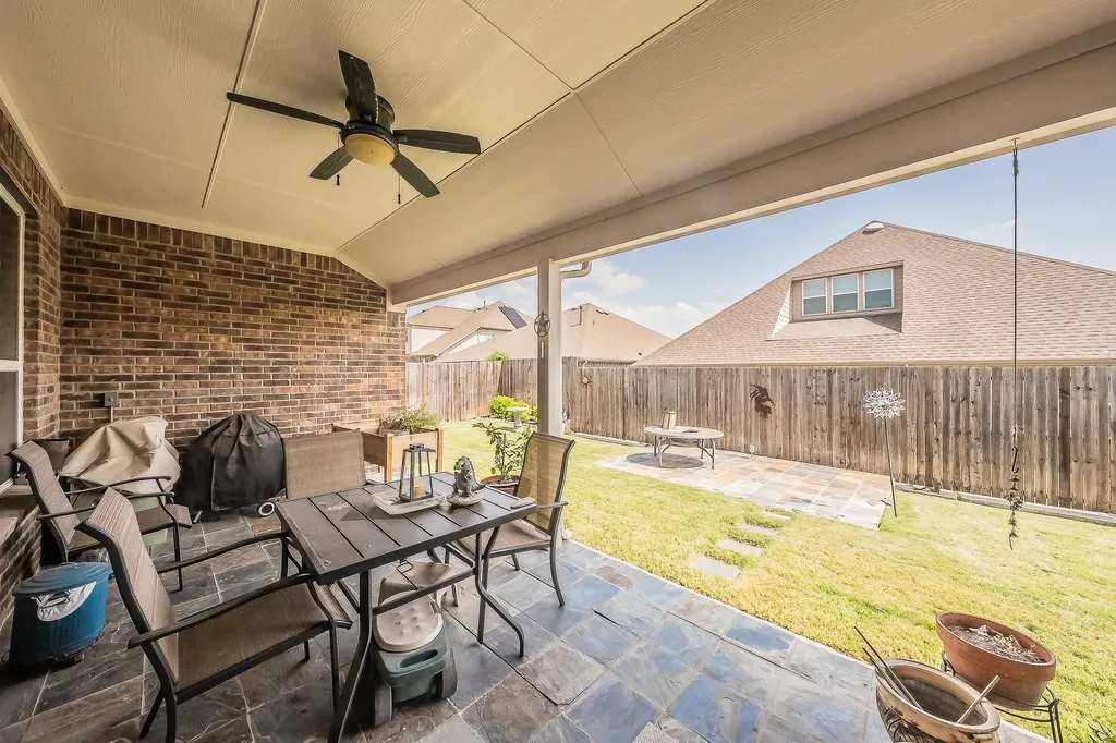 1908 Brahorn Lane Fort Worth TX 76131