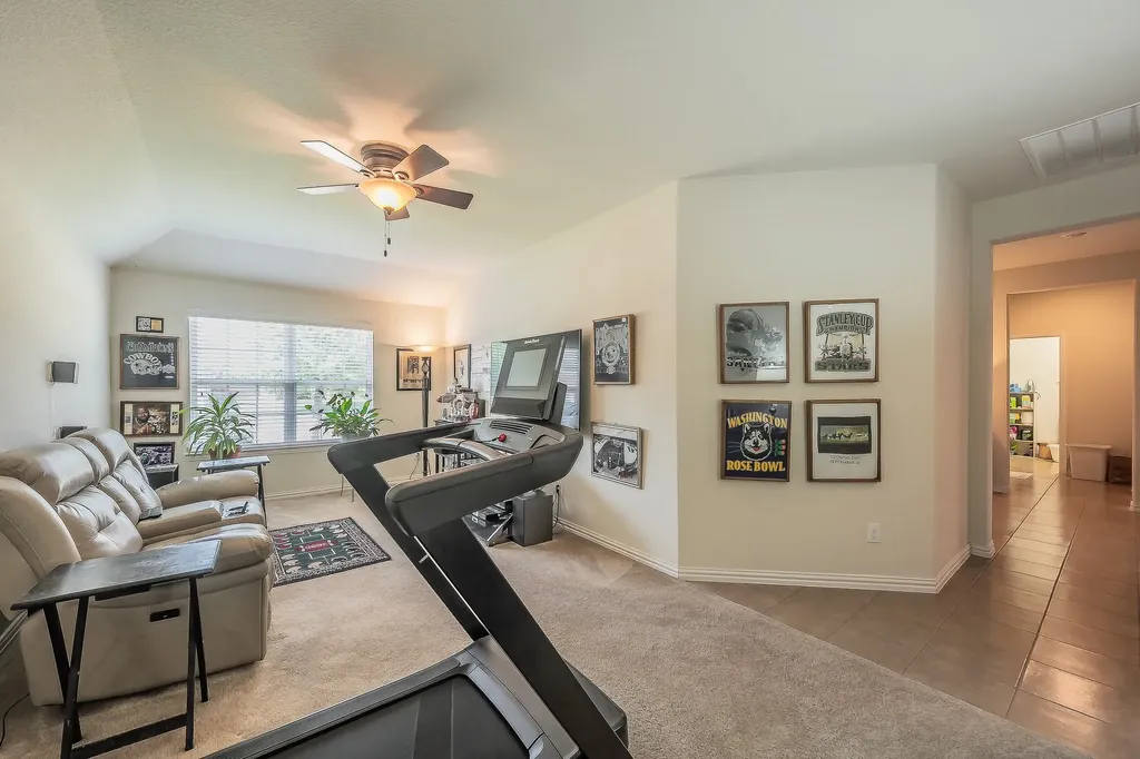 1908 Brahorn Lane Fort Worth TX 76131