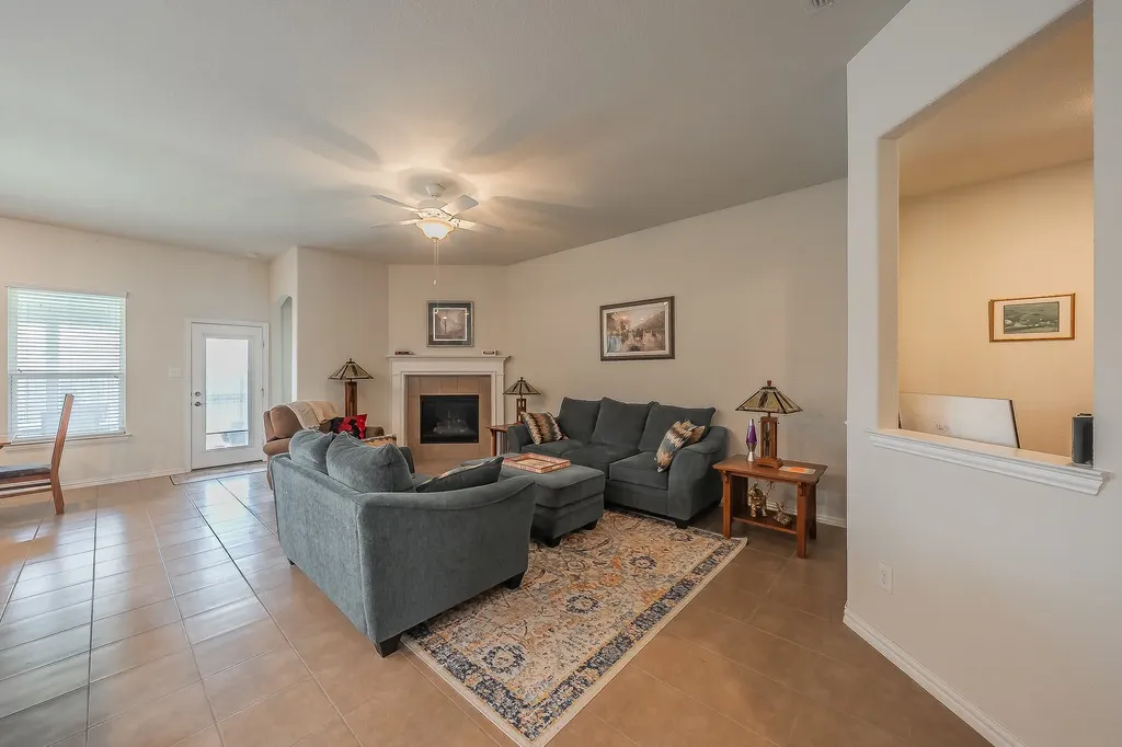 1908 Brahorn Lane Fort Worth TX 76131