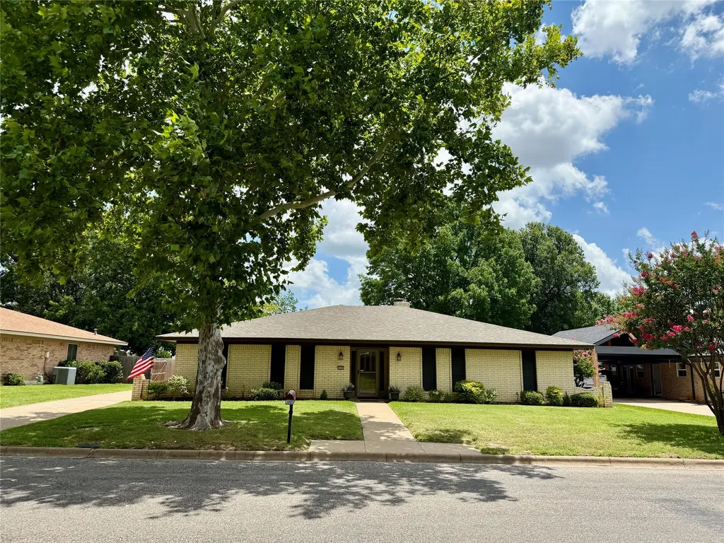 3005 Anthony Drive Sherman TX 75092