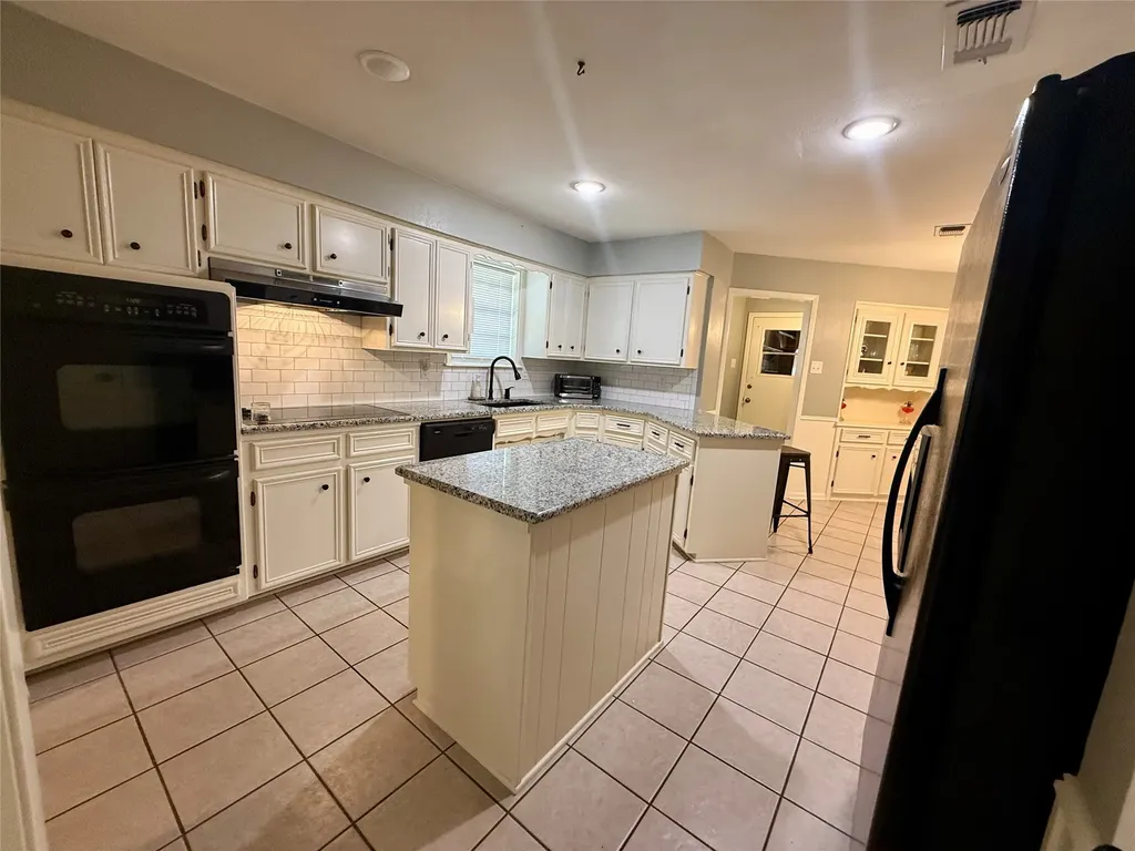 3005 Anthony Drive Sherman TX 75092