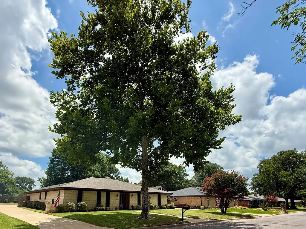 3005 Anthony Drive Sherman TX 75092