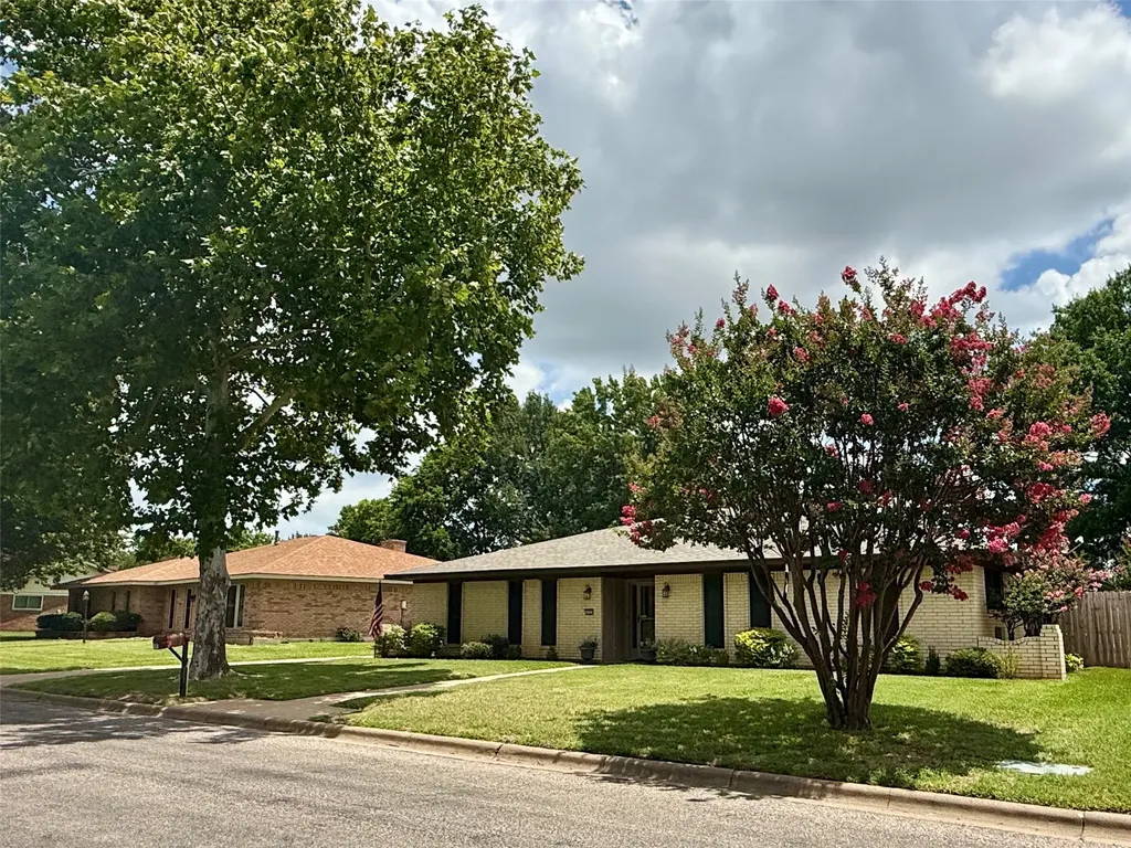 3005 Anthony Drive Sherman TX 75092