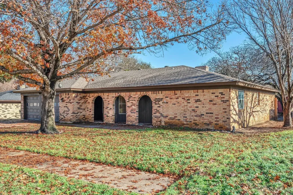 6404 Simmons Road North Richland Hills TX 76182