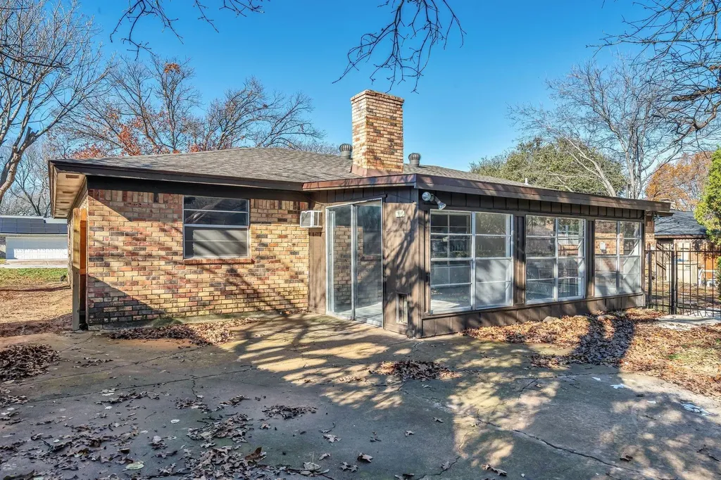 6404 Simmons Road North Richland Hills TX 76182