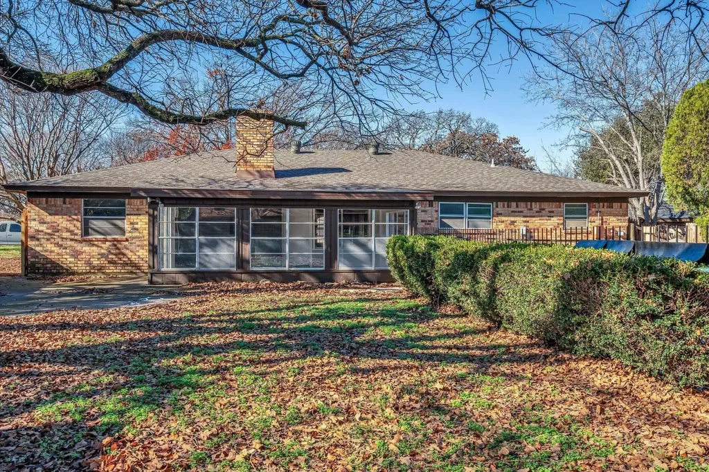 6404 Simmons Road North Richland Hills TX 76182