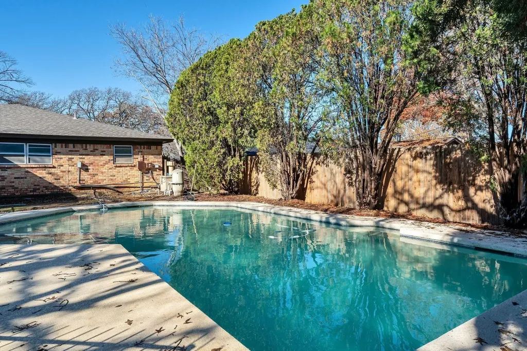 6404 Simmons Road North Richland Hills TX 76182