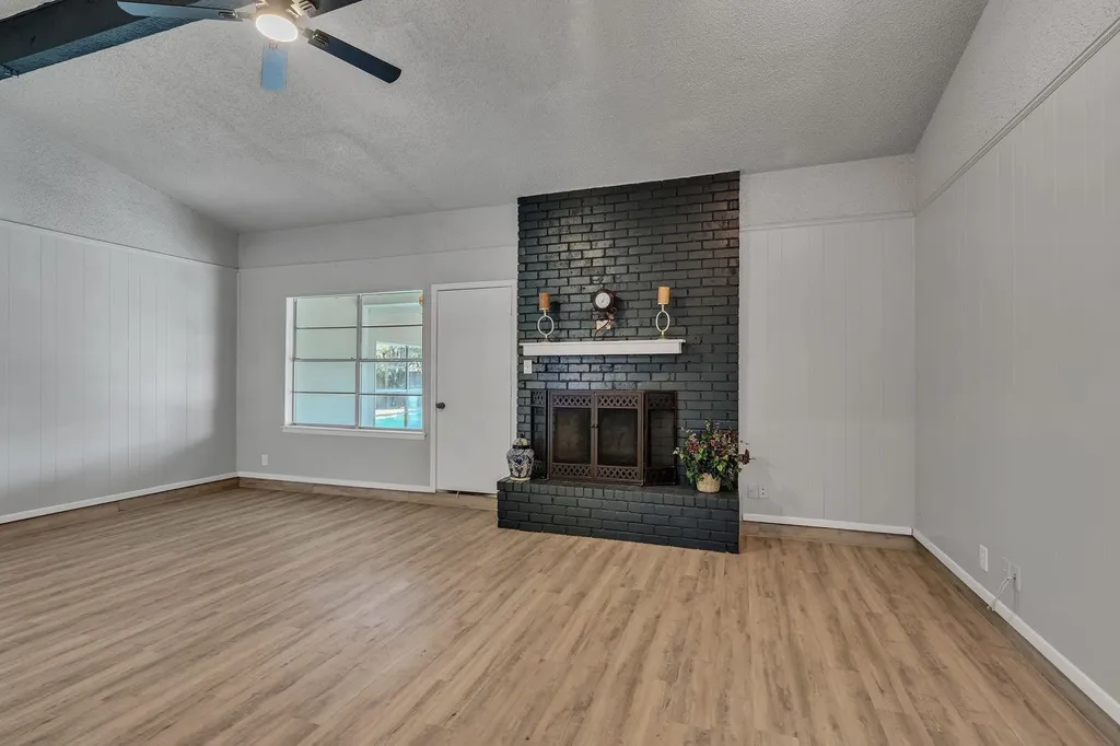 6404 Simmons Road North Richland Hills TX 76182