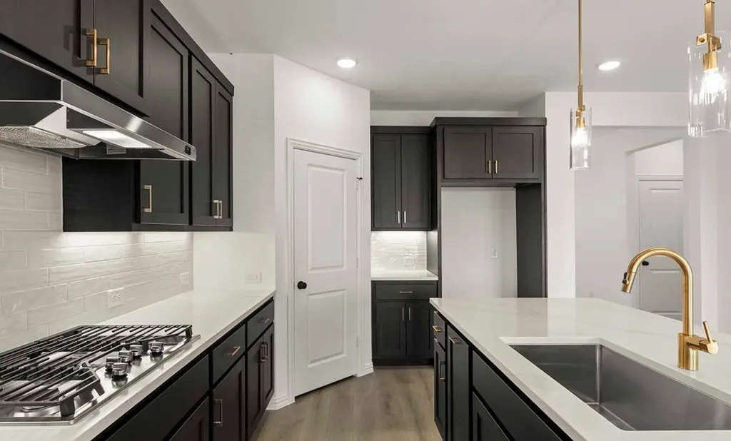 649 Tyronza Drive Justin TX 76247