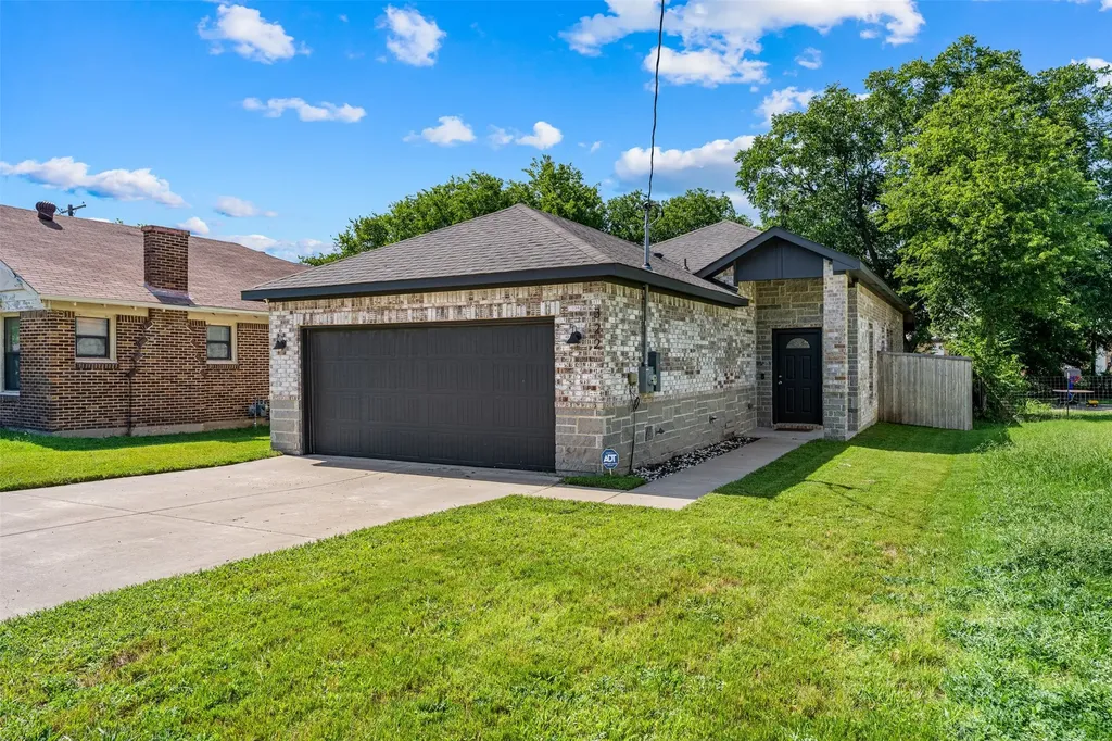 322 E Walnut Street Hillsboro TX 76645
