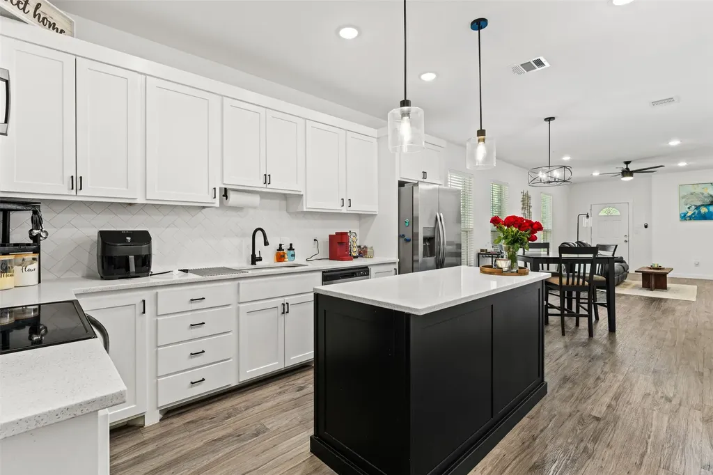322 E Walnut Street Hillsboro TX 76645