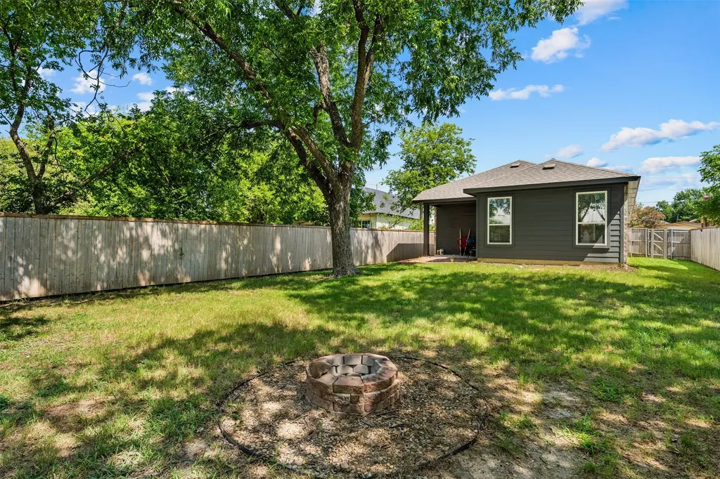 322 E Walnut Street Hillsboro TX 76645