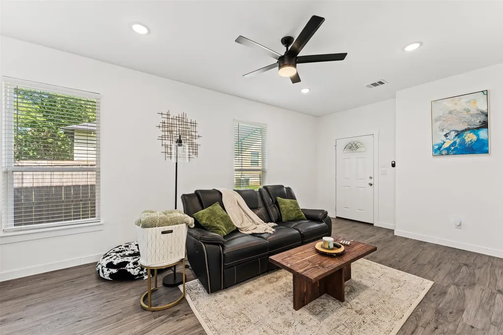 322 E Walnut Street Hillsboro TX 76645