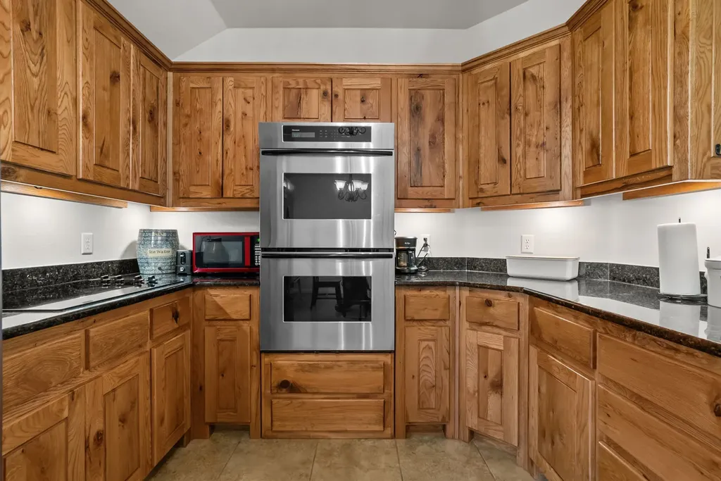 1261 Newcastle Drive Weatherford TX 76086