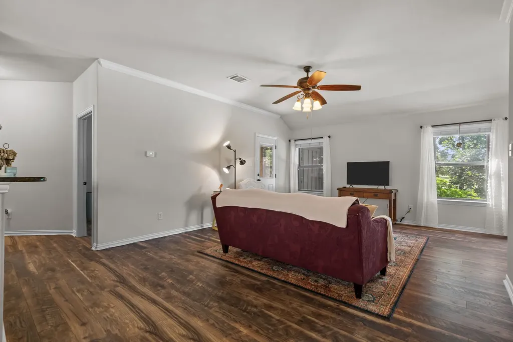 1261 Newcastle Drive Weatherford TX 76086