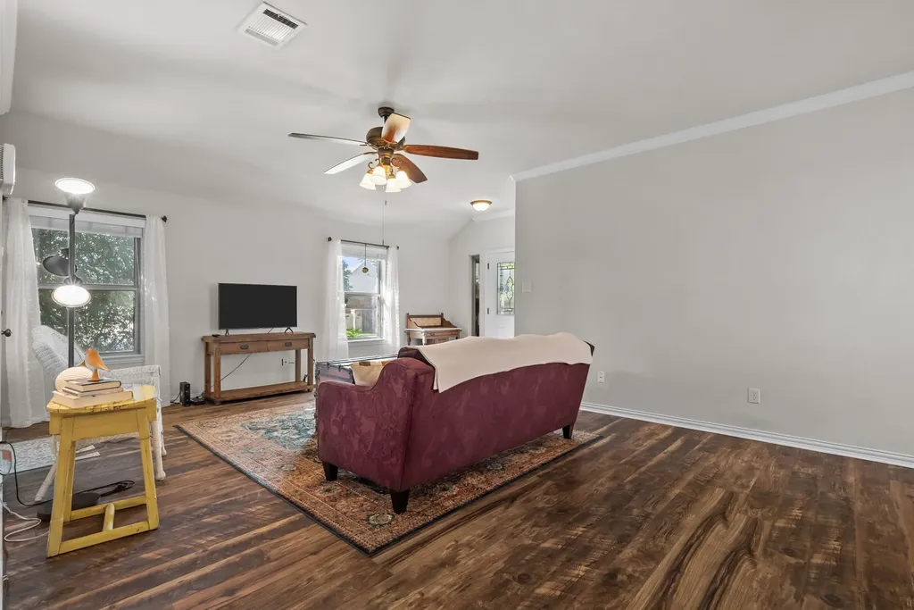 1261 Newcastle Drive Weatherford TX 76086